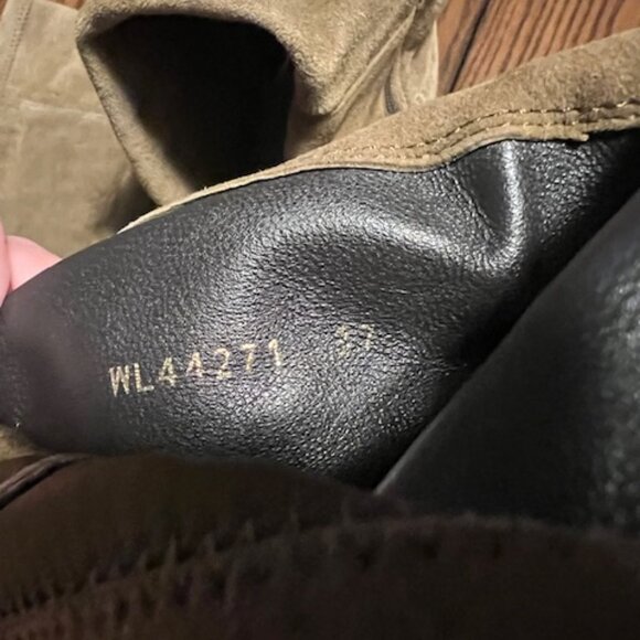 Stuart Weitzman Suede RESERVE over the knee boots, size 37 brown khaki - Picture 11 of 15